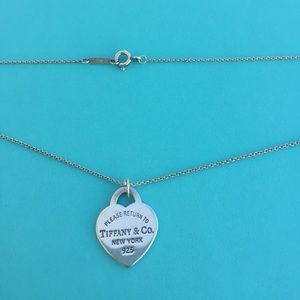 Tiffany & Co silver Return to Tiffany’s necklace